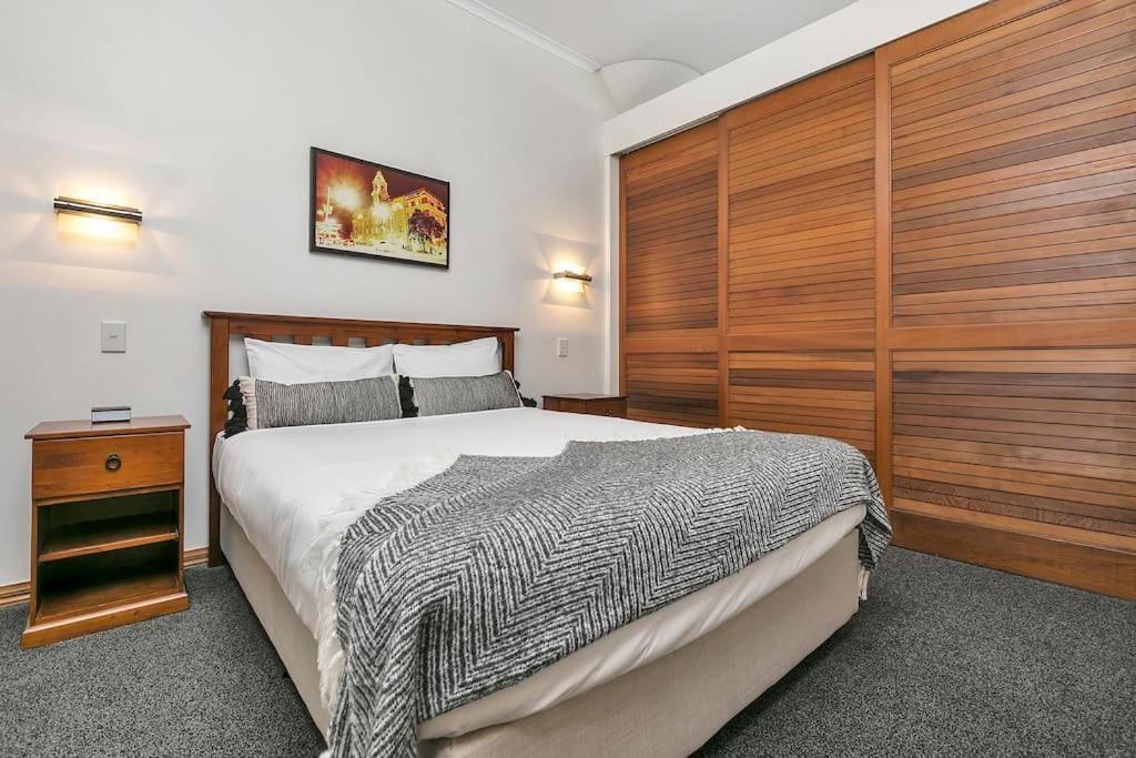 Spacious One Bedroom Apartment On Princes Wharf Auckland Buitenkant foto