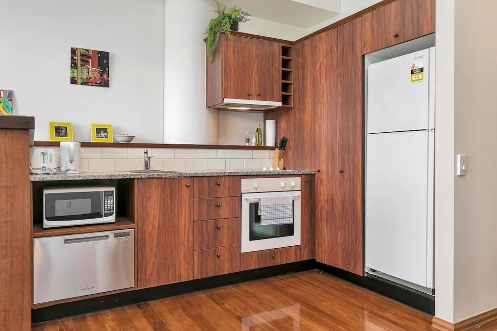 Spacious One Bedroom Apartment On Princes Wharf Auckland Buitenkant foto